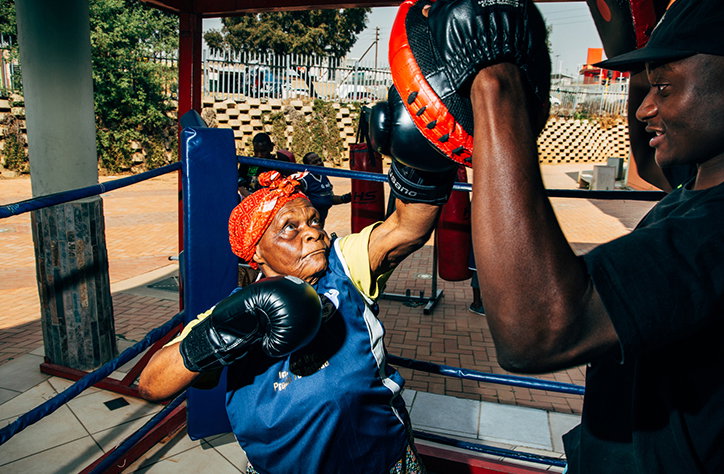 nikita-teryoshin-grannies-strike-back-photography-itsnicethat-1.jpg