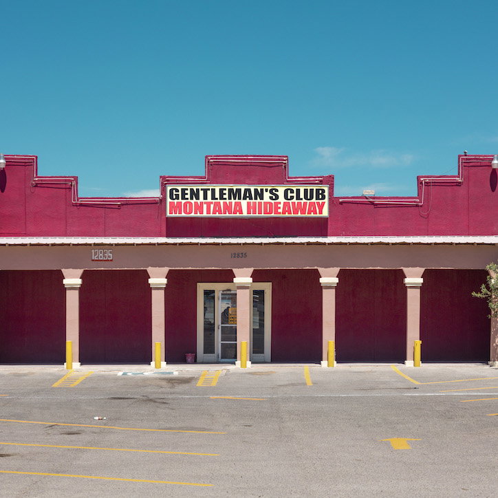 francois-prost-gentlemens-club-photography-itsnicethat-03.jpg