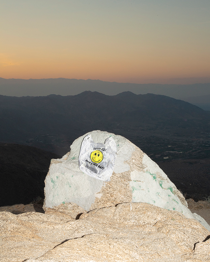 bag-sunset-kyle-berger-if-there-was-money-on-the-ground-someone-would-have-already-found-it-photography-itsnicethat.png