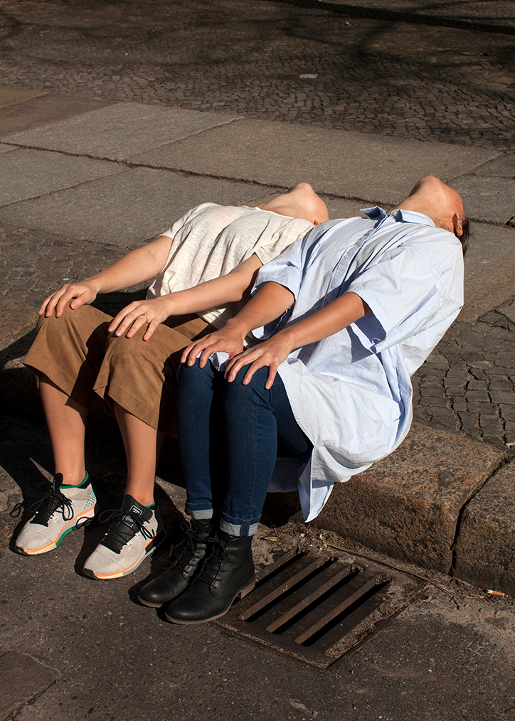 Melissa-Schriek-A-Study-of-Uncomfortable-Positions-photography-itsnicethat-07.png