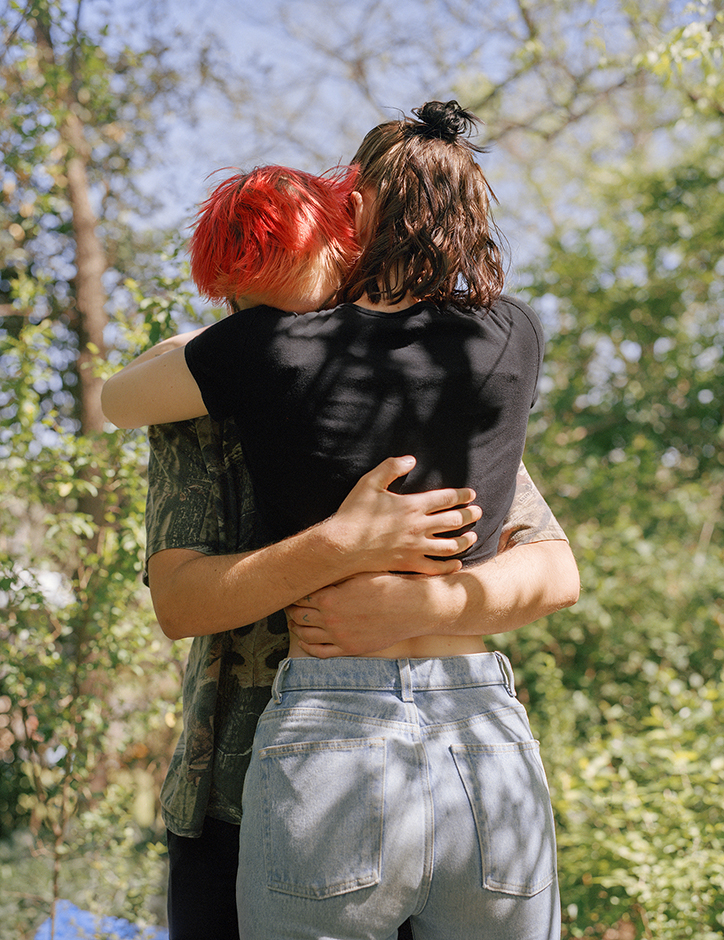 peyton-fulford-infinite-tenderness-photography-grace-and-emmett-itsnicethat.png