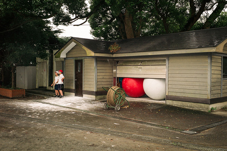 shin-noguchi-something-here-photography-itsnicethat-10.png