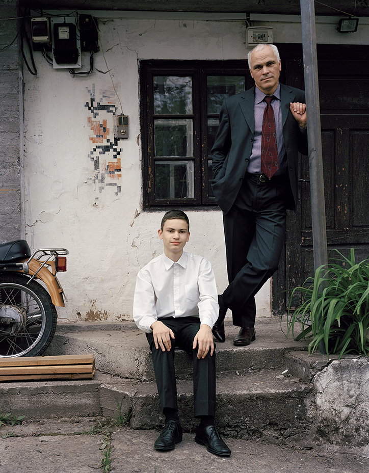 jules-slutsky-do-you-speak-russian-photography-itsnicethat-1.jpg