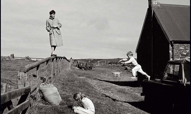 linda-mccartney-retrospective--diary-regulars-itsnicethat.jpg