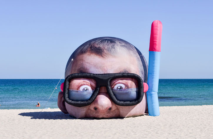 cool_shit_inflatable_sculpture_art_itsnicethat_damien_hirst.jpg