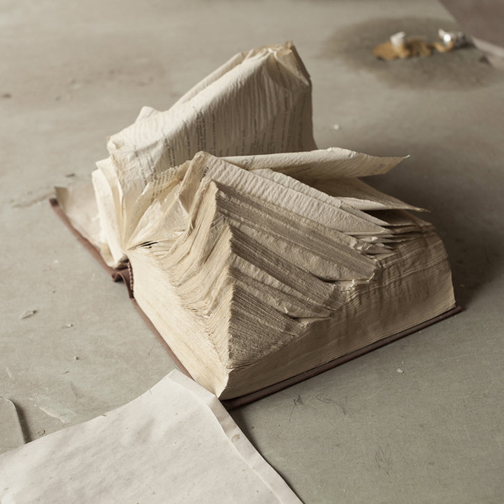 StefaniaOrfanidou_Pendulum_07-photography-itsnicethat.jpg
