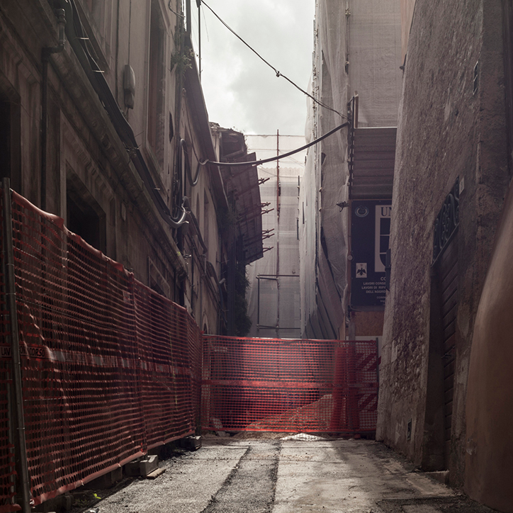 StefaniaOrfanidou_Pendulum_03-photography-itsnicethat.png