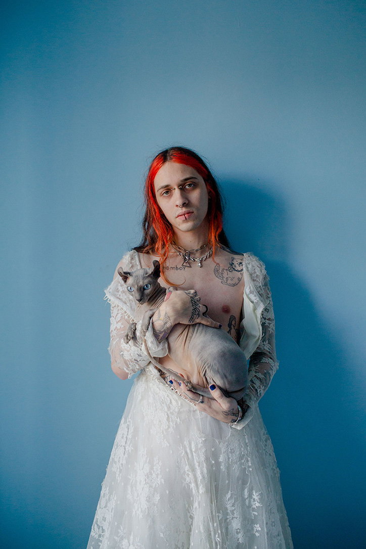 LaurencePhilomene-PortraitofHobbesInMyRoomMontrealNonBinaryPortraits-Photography-itsnicethat-0.jpg