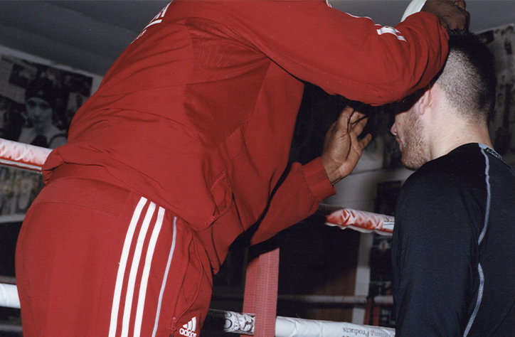 In her latest series, Lauren Harris captures moments of violence and tenderness in the boxing ring