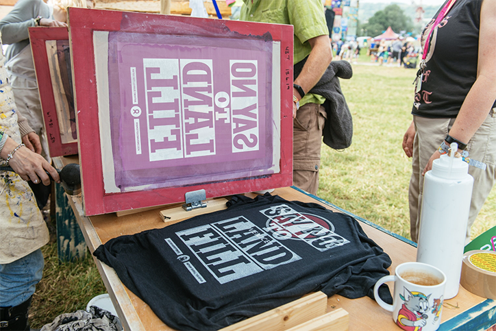 AnthonyBurill-Oxfam-SecondhandSeptember-GraphicDesign-itsnicethat-02.png