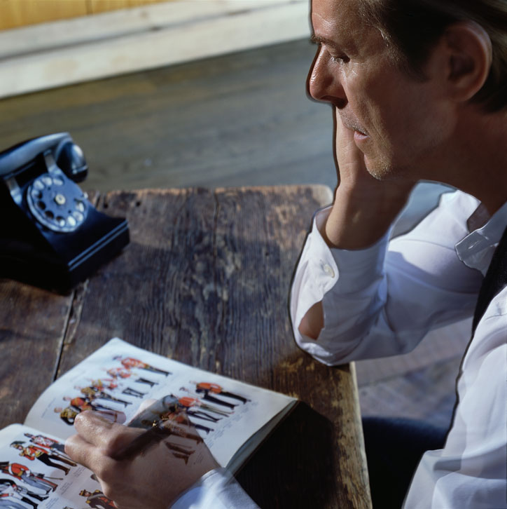markus_klinko_david_bowie_heathen_artwork_photography_itsnicethatTOY_SOLDIERS_KLINKO.jpg