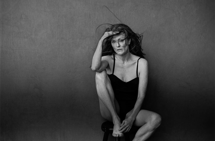 peter-lindbergh_Pirelli_Calendar_2017_photography_itsnicethat_Julianne-Moore.jpg