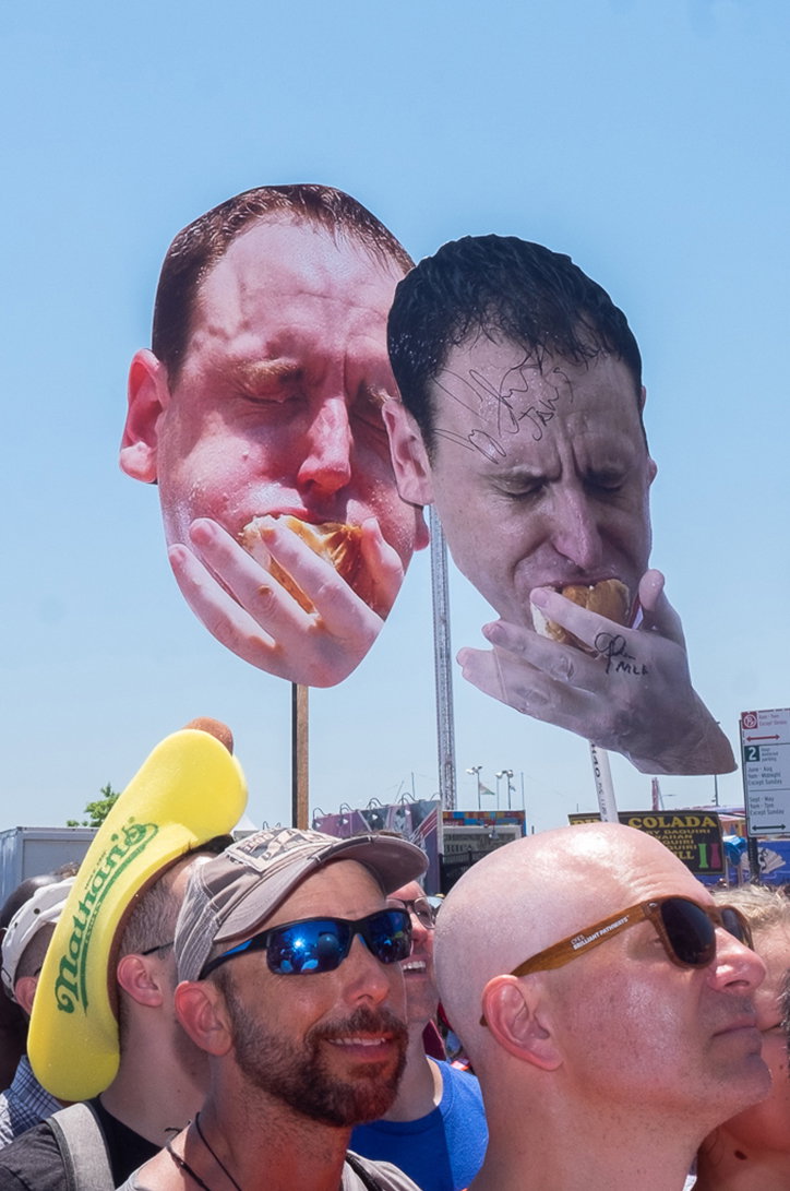 adam-powell-hot-dog-contest-itsnicethat-08.jpg