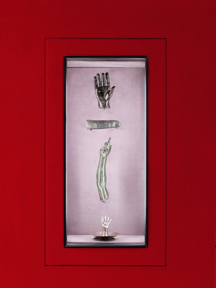 Prada_Foundation_Il-Sarcofago-di-Spitzmaus_2_exhibition_itsnicethat.jpg
