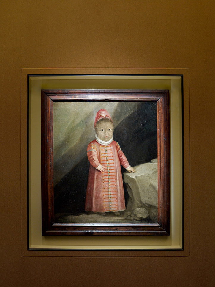 Prada_Foundation_Il-Sarcofago-di-Spitzmaus_7_exhibition_itsnicethat.jpg