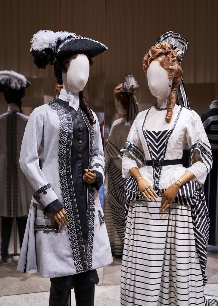 Costume-design-for-The-Favourite-by-Sandy-Powell.jpg