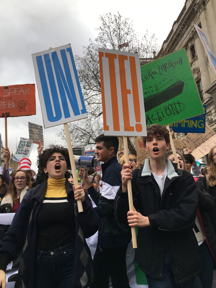 unite-placard-ukscn-i-love-you-play-nice-Will_Knight_George_Bond_Fridays_for_Future-Noga_Levy-Rapoport_graphic-design-itsnicethat.jpg