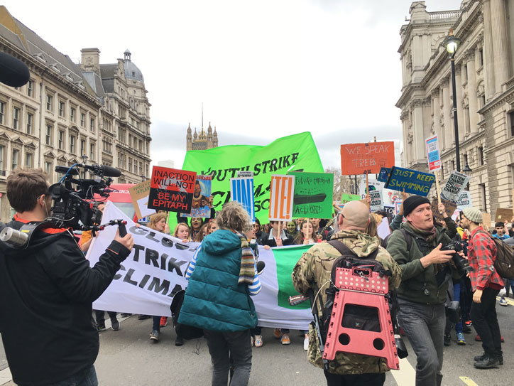 unite-placard-ukscn-i-love-you-play-nice-Will_Knight_George_Bond_Fridays_for_Future-Noga_Levy-Rapoport_graphic-design-itsnicethat_3.jpg