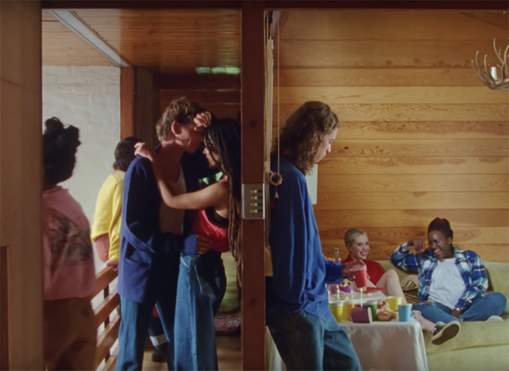 DanielBrereton-WeddingBells-Metronomy-Film-itsnicethat-07.png