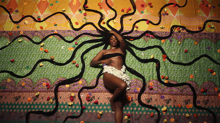 Meji-Alabi-Tiwa-Savage-49-99-Film-Its-NiceThat-15.jpg
