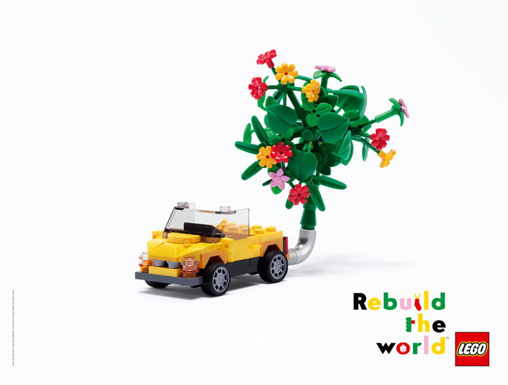 LEGO_rebuild_the_world_betc_ooh_advertising_itsnicethat_5.jpg
