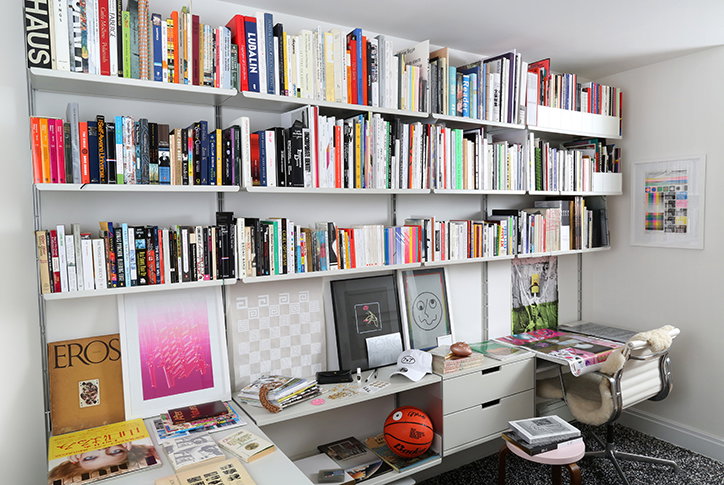 laura-coombs-graphic-design-regulars-bookshelf-itsnicethat-16.jpg