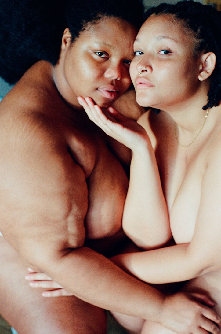 yolanda-liou-thank-you-for-playing-with-me-work-photography-itsnicethat-07.jpg