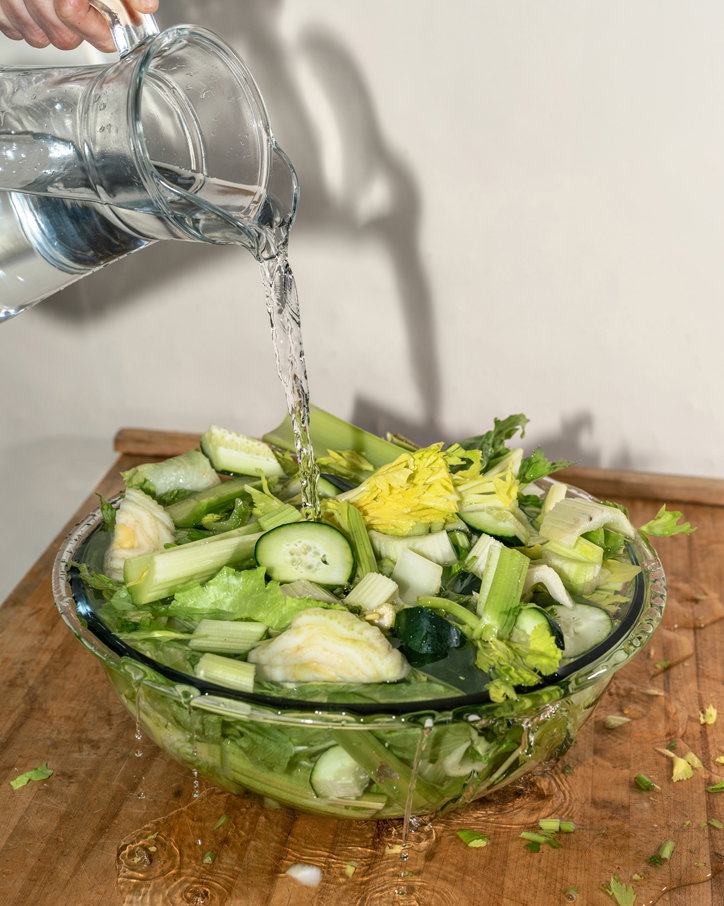 eugenie-frerichs-water-salad-photography-itsnicethat-06.jpg