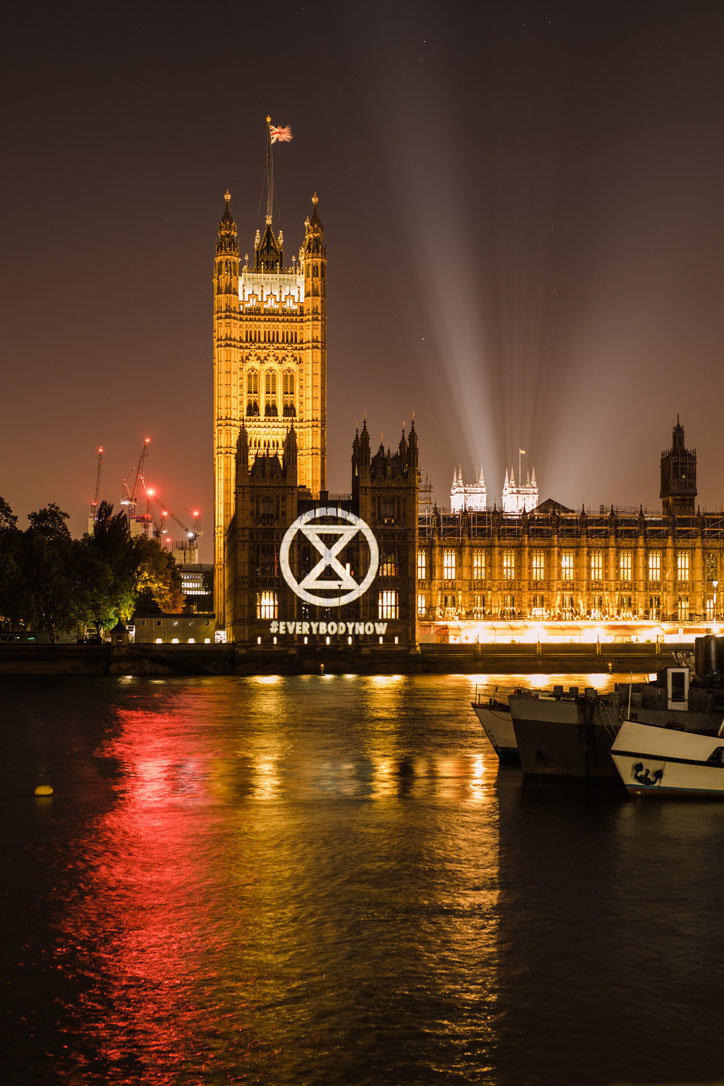 Jamie-Hewlett_Extinction-Rebellion_projection_houses-of-parliament_art_itsnicethat_photo-by-Danny-North_2.jpg