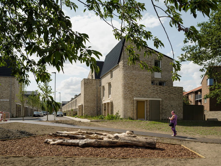 goldsmith_street_Mikhail_Riches_Cathy_Hawley_Norwich_City_Council_riba_stirling_prize_winner_2019_architecture_itsnicethat_photo_tim_crocker2.jpg
