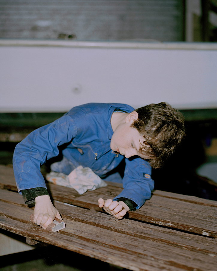 izzy-de-wattripont-last-dog-watch-photography-itsnicethat-13.jpg