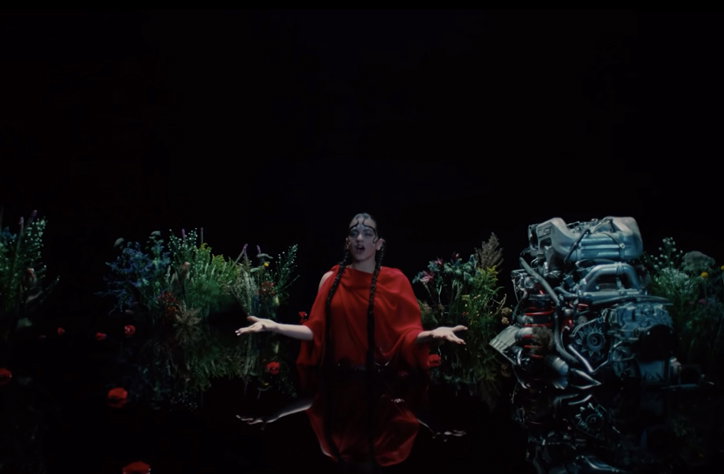 Diana-Kunst-Mau-Morgó-Rosalía-De-Aqui-No-Sales-music-video-film-itsnicethat.jpg