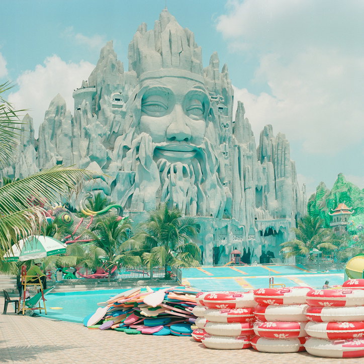 paul-hiller-happy-sad-places-photography-itsnicethat-1.jpg