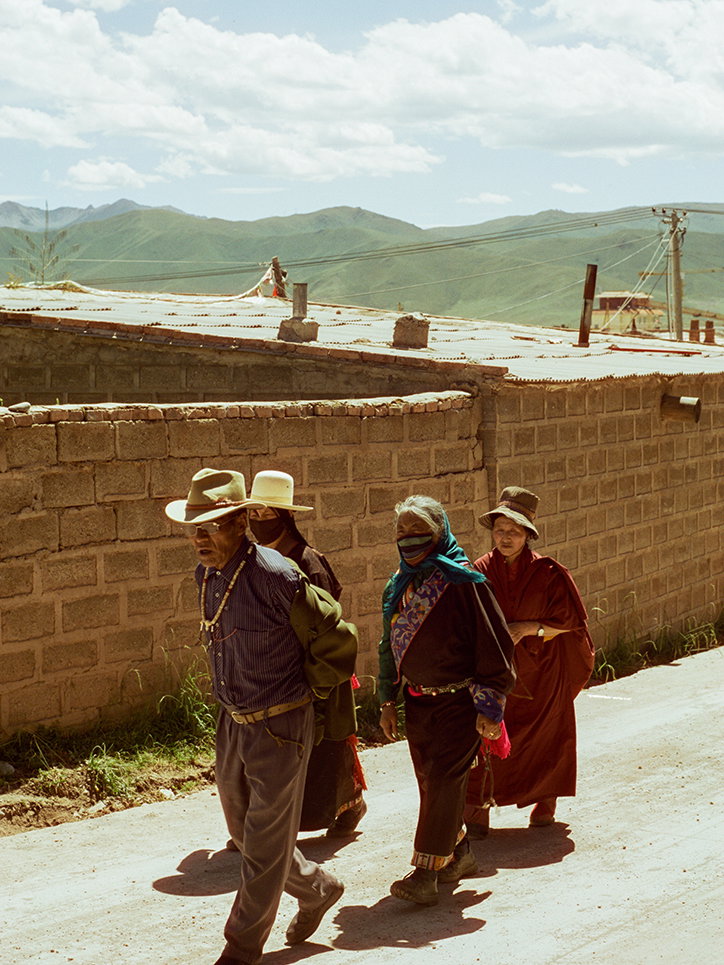 arnaud-lin-visions-of-qinghai-photography-itsnicethat-15.jpg