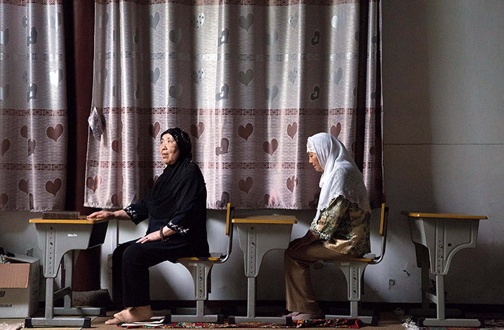 liz-hingley-sacred-shanghai-photography-itsnicethat-06.jpg