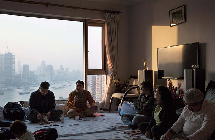 liz-hingley-sacred-shanghai-photography-itsnicethat-07.jpg