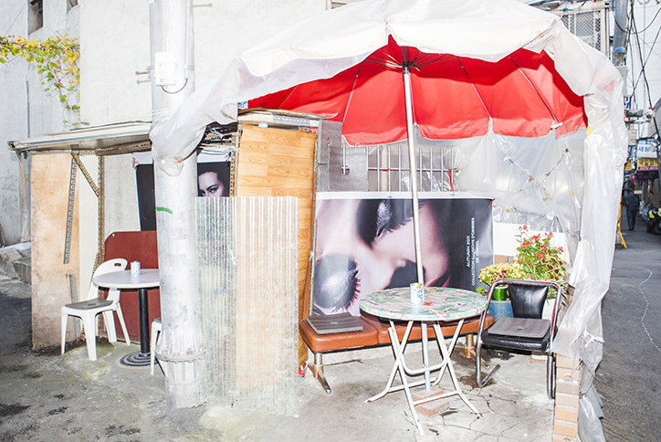 LaurenLancaster-Ephemera-Seoul-Photography-itsnicethat-02.jpg