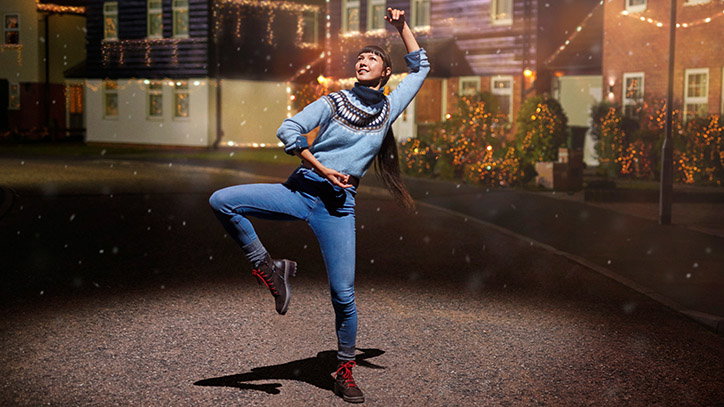 ODD-M_S-GoJumpers-Advertising-itsnicethat-01.jpg