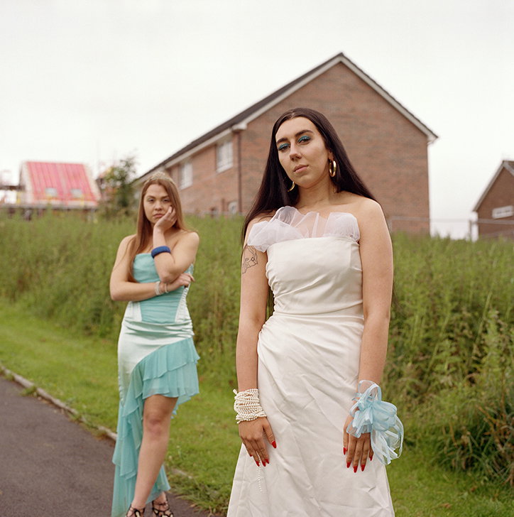 dean-davies-vicky-olschak-manchester-girls-photography-itsnicethat-17.jpg