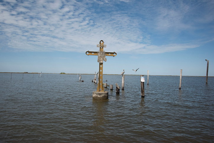 virginia-hanusik-a-receding-coast-photography-itsnicethat-04.jpg