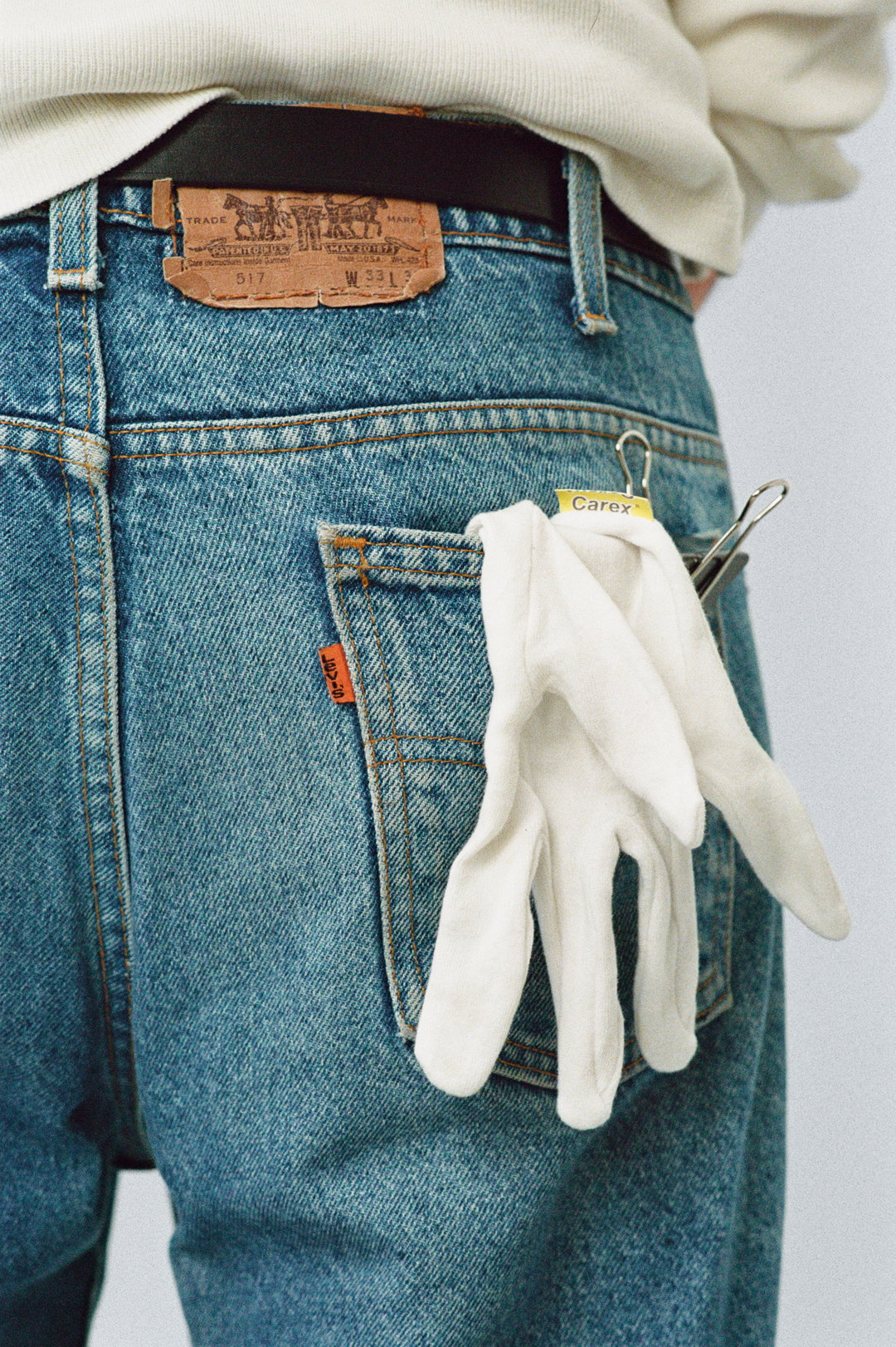 assistants-virginie-benarroch-lola-raban-photography-project-itsnicethat-04