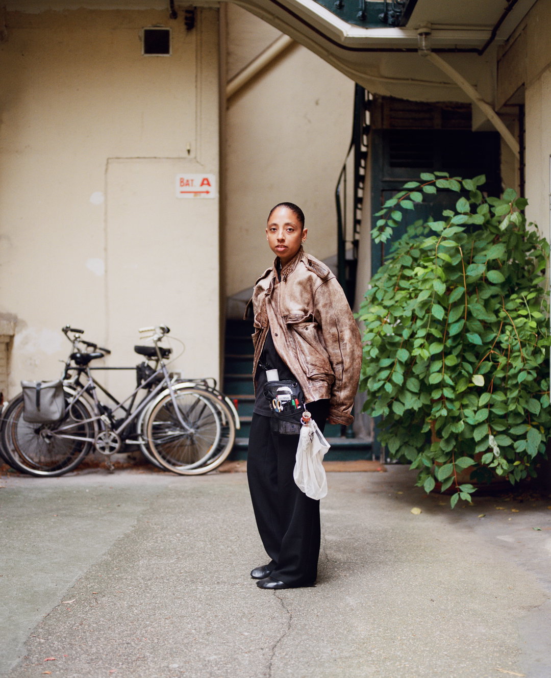 assistants-virginie-benarroch-lola-raban-photography-project-itsnicethat-07
