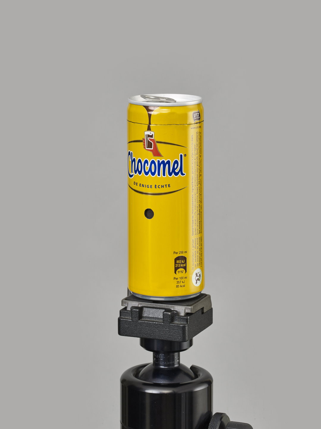 HelmutSmits-AProductSelfPortrait-ChocomelCamera-Photography-itsnicethat.jpg
