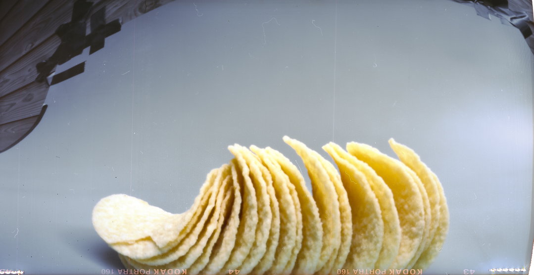HelmutSmits-AProductSelfPortrait-Pringles-Photography-itsnicethat.jpg