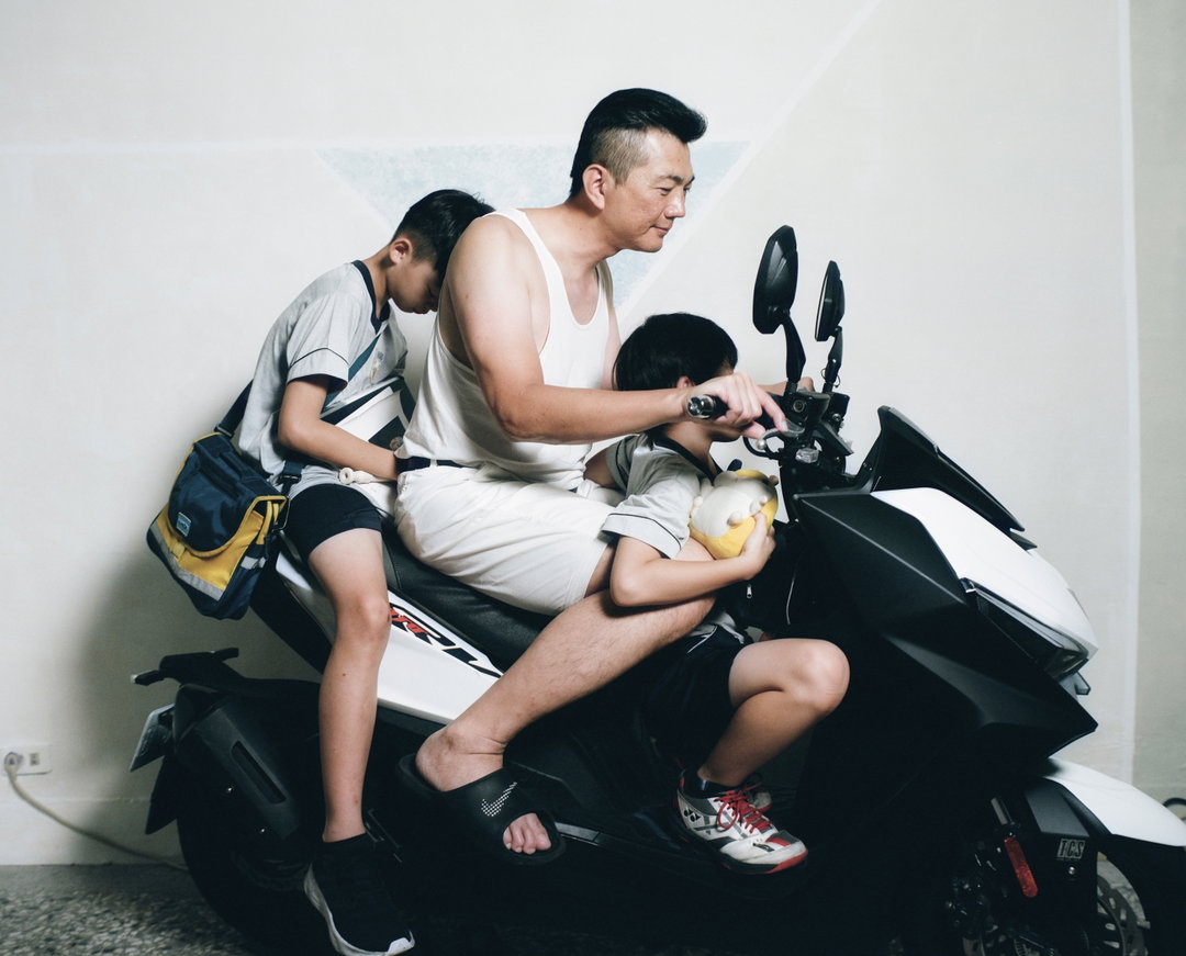 Adam-Lin-Sonder-Photography-Project-itsnicethat-06.jpg