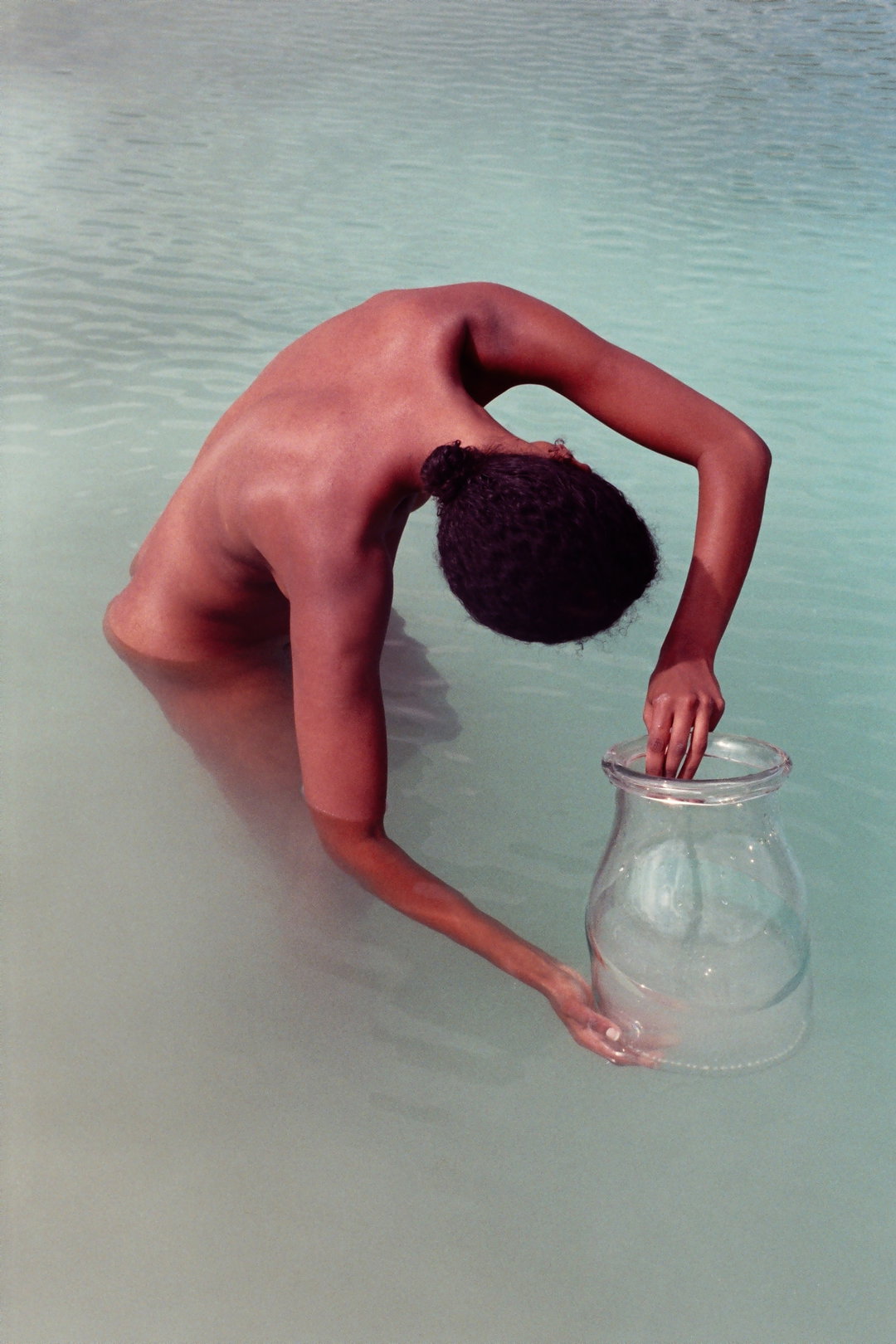 Agua-Denisse-Ariana-Perez-photography-work-itsnicethat-4.jpg