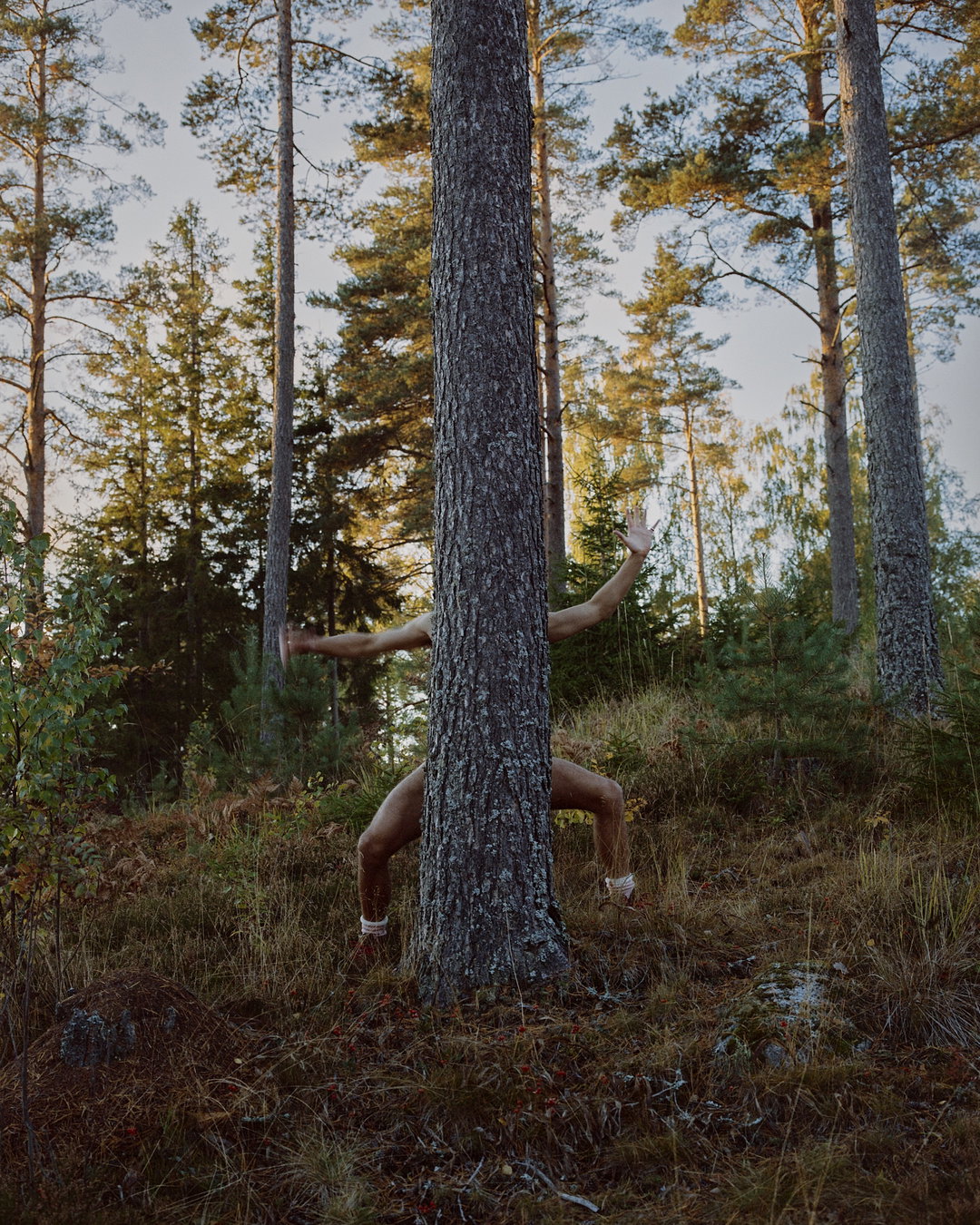 alfie-whiteman-a-loan-photography-itsnicethat08