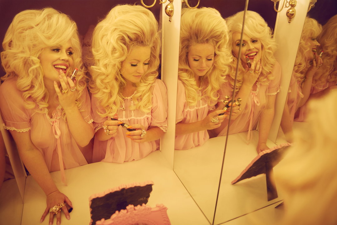 alice-hawkins-dear-dolly-pho-itsnicethat04