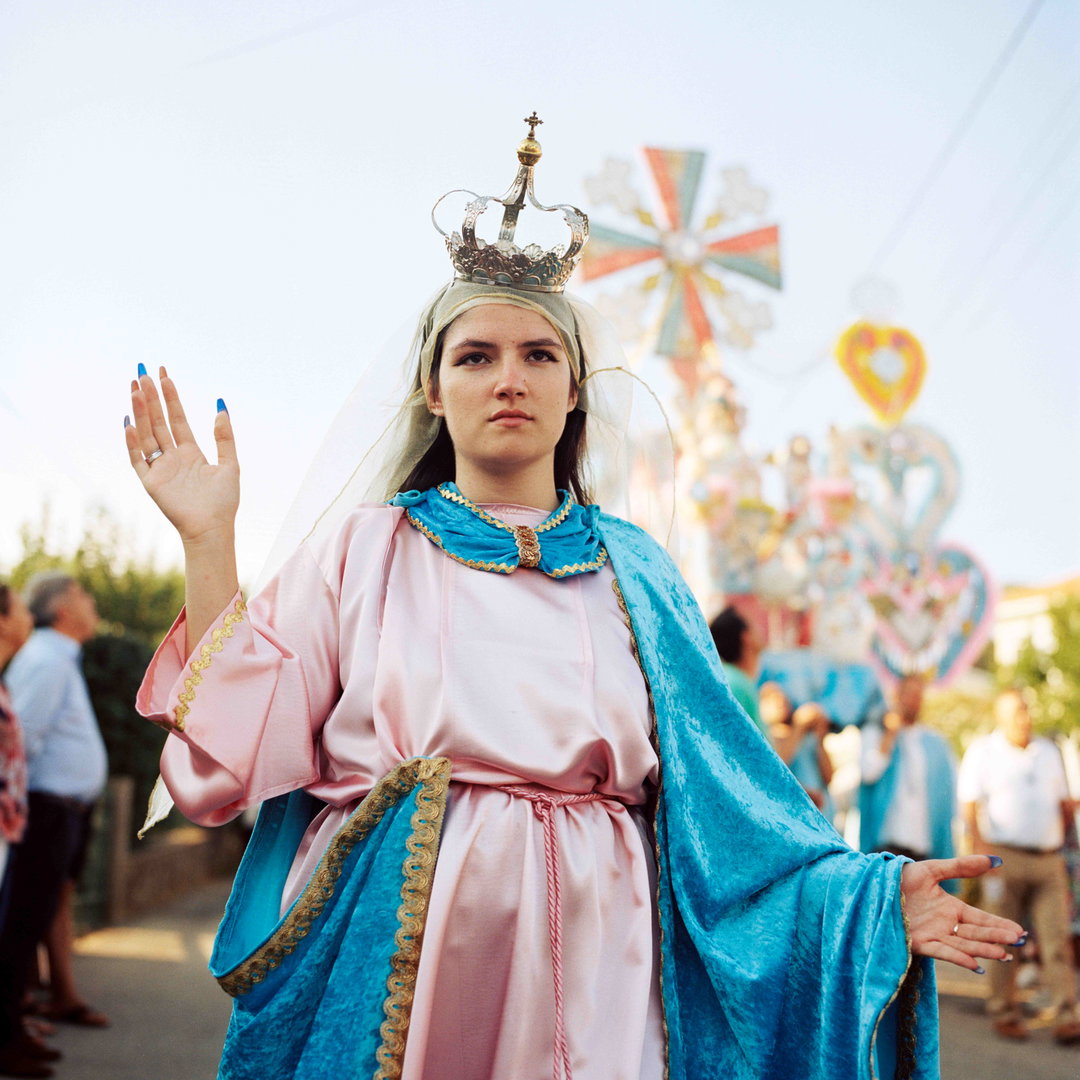 Ana-Paganini-Jesus-Blood-Never-Failed-Me-Yet-pho-itsnicethat05