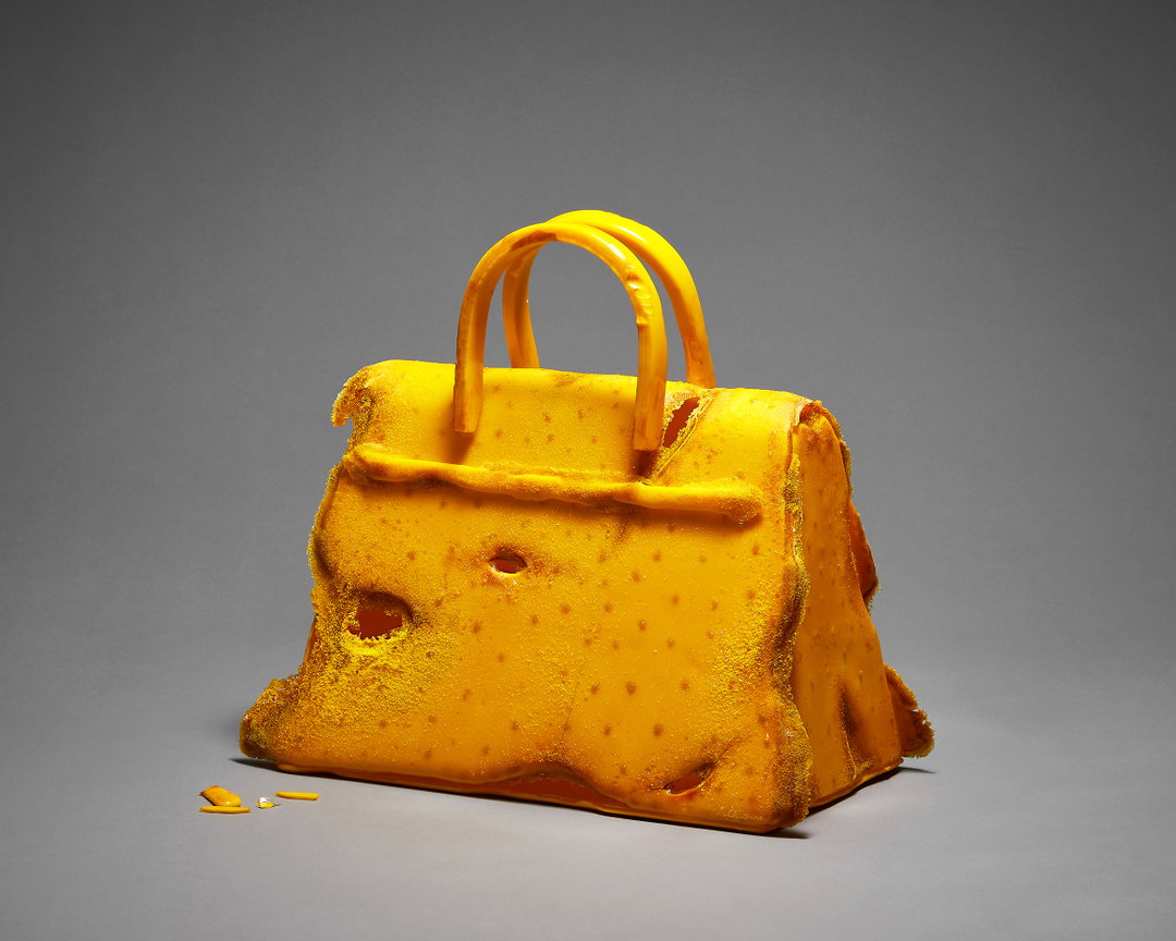 CHOI-Hyesook_A-Relic-from-the-Early-21st-Century_Purse-7,-2021,-Glass,-kilnformed,-h36-x-w39-x-d20-cm.jpg
